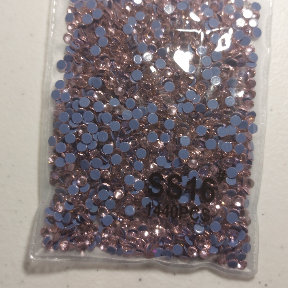 Rose-Gold HotFix Rhinestones - Picture 3 of 3